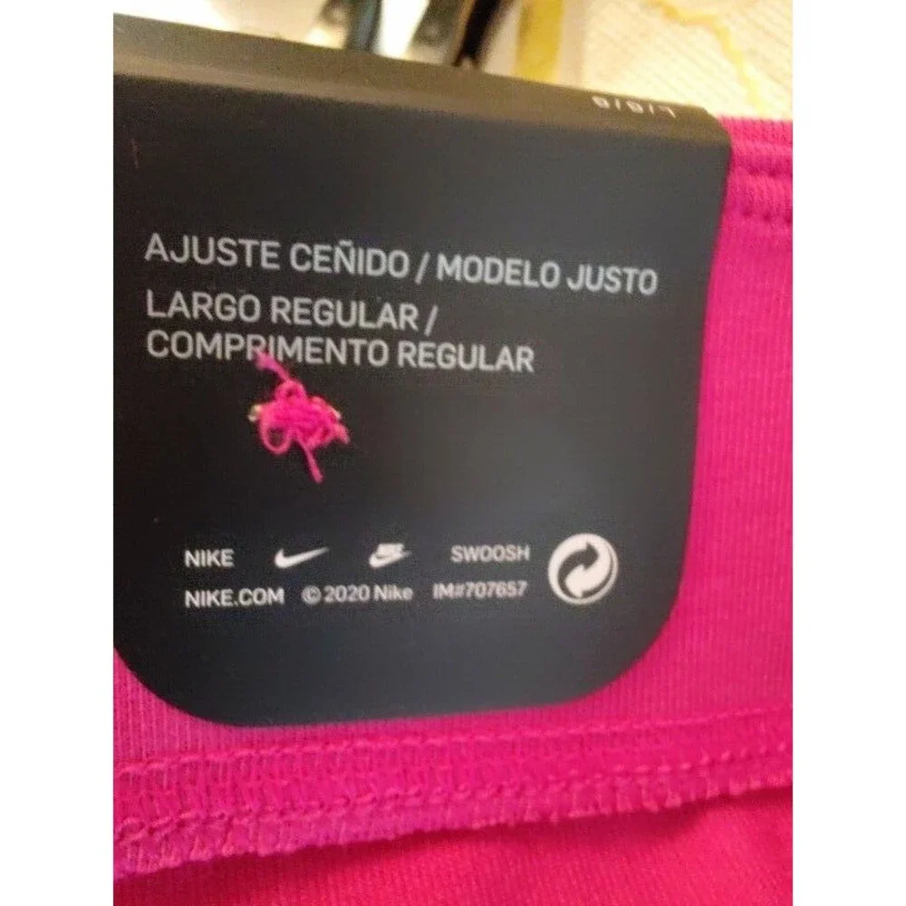 New with tag Women's Nike Cotton Polyester Hot Pink Leggings with Logo Size L